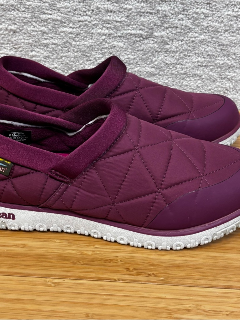 L.L.Bean Ultralight Waterproof Primaloft  Shoes Snow Women's Size‎ 8 Slip On
